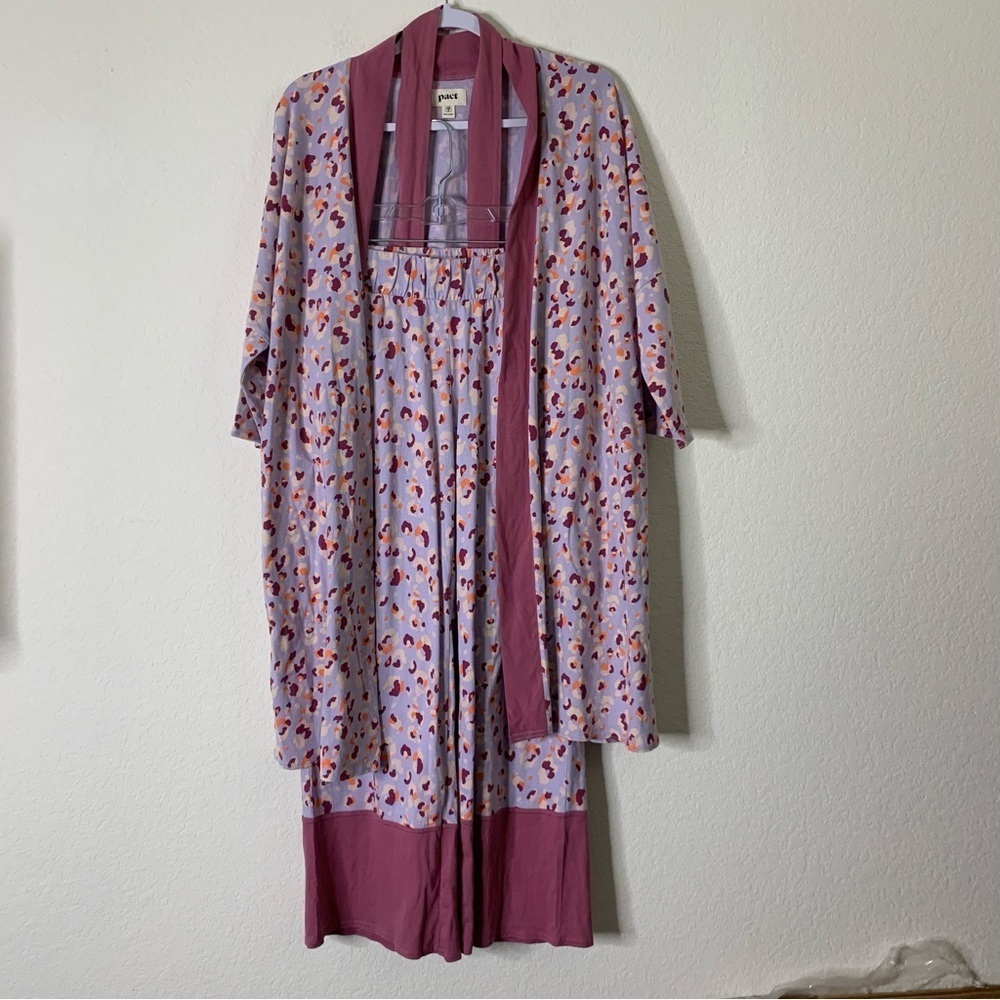 Pact Organic Mod Leopard Wisteria Staycation Short Robe / Pants Set XS/S - Picture 2 of 14